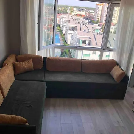 Havuz olanığana sahip güzel daire Antalya