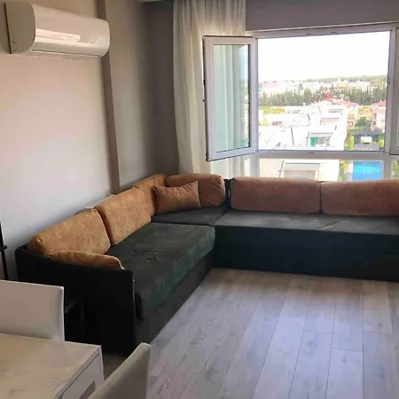 Havuz olanığana sahip güzel daire Daire Antalya