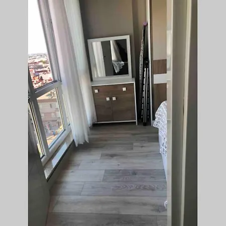 Havuz olanığana sahip güzel daire Daire Antalya